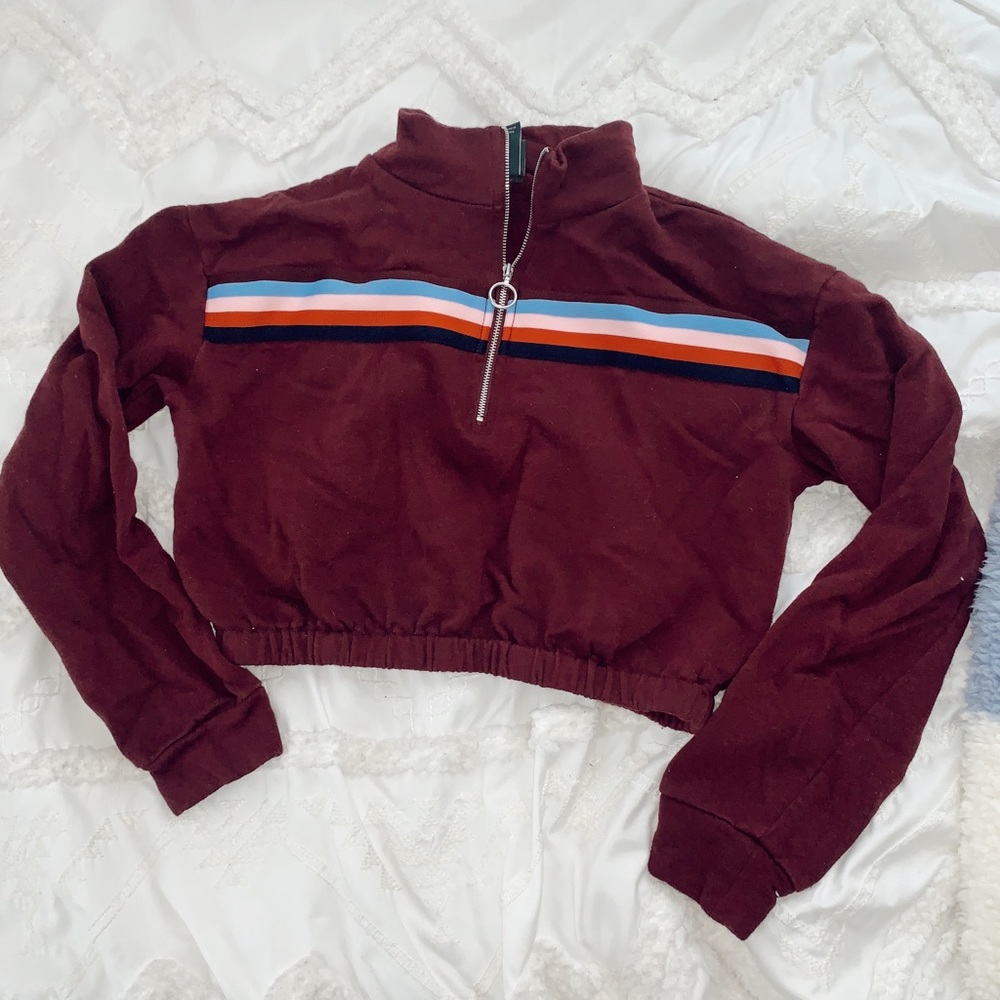 Cute cropped sweatshirt